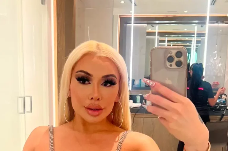 Anastasia Doll Biography, Age, Family, Images, Net Worth