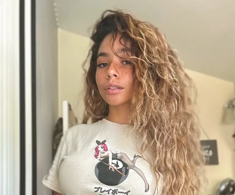 Helayna Marie Biography, Age, Images, Height, Net Worth