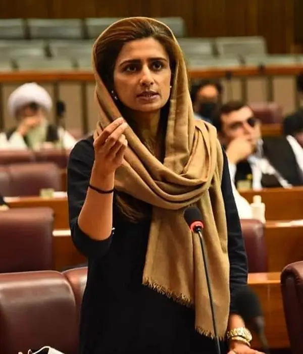 Hina Rabbani Khar Biography, Age, Height, Net Worth