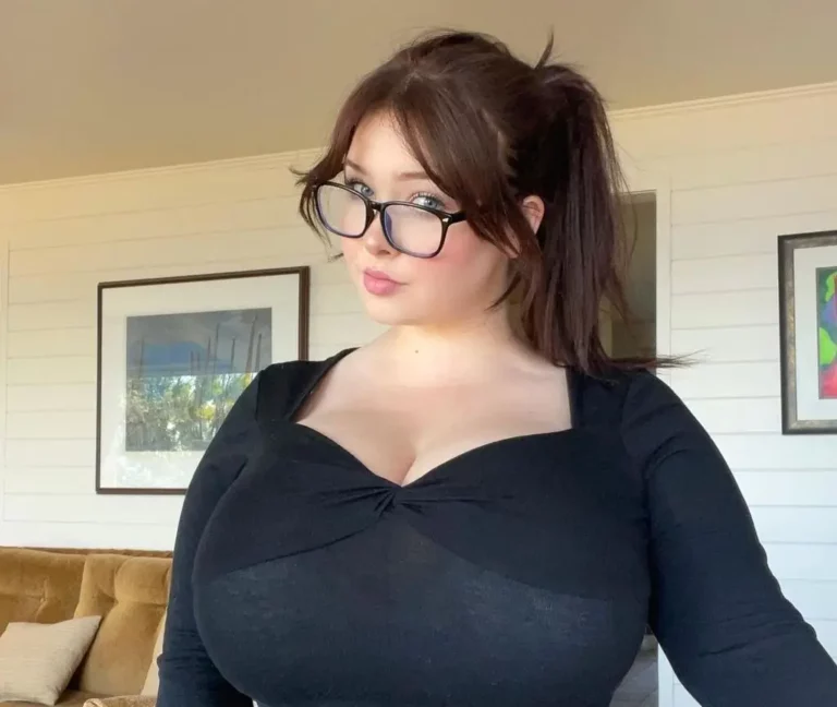 Tallyberryyy Biography, Age, Images, Height, Net Worth