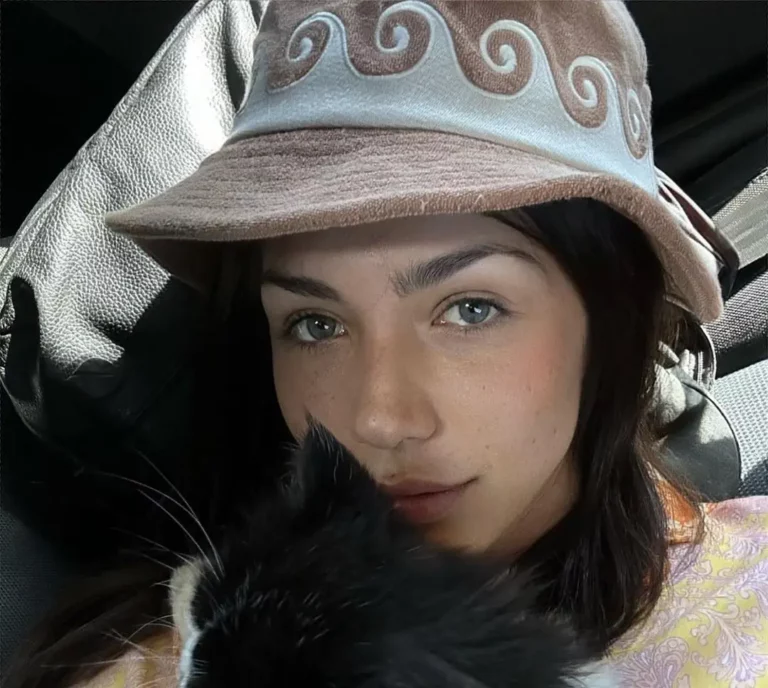 Cata Freer Biography, Age, Height, Figure, Net Worth