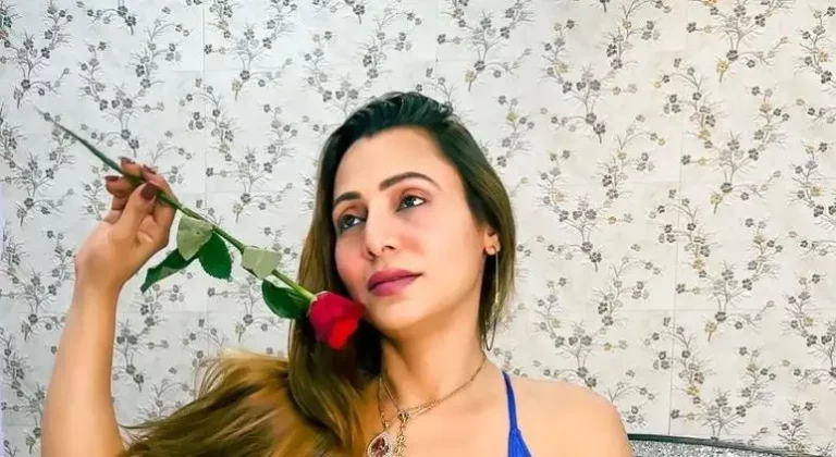 Karrishma Kar Biography, Age, Height, Figure, Net Worth