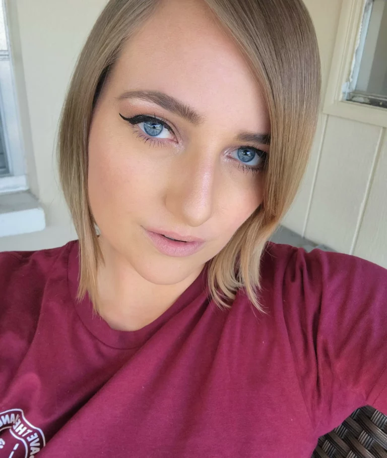 Kate England Biography, Age, Images, Height, Net Worth