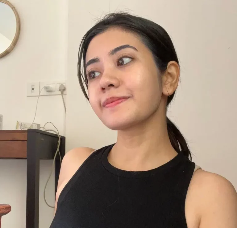 Shefali Rawat Biography, Age, Family, Images, Net Worth