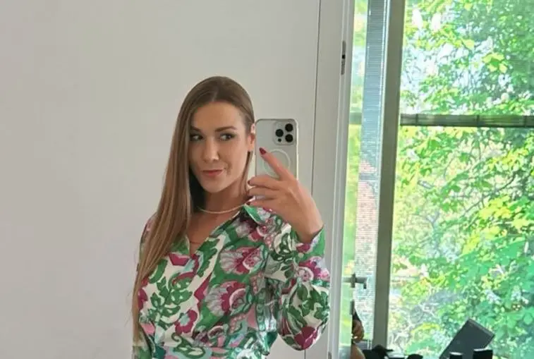 Alexis Crystal Biography, Age, Images, Height, Figure, Net Worth