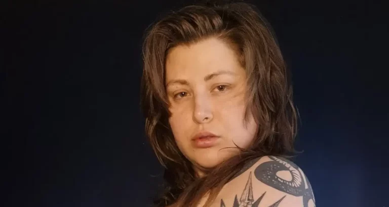 Estella Bathory Biography, Age, Images, Height, Figure, Net Worth