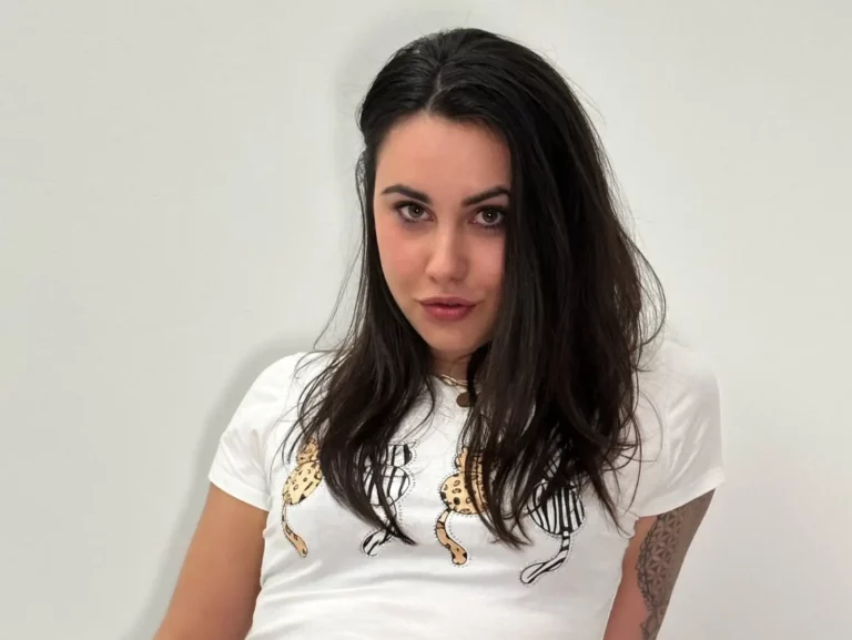 Jenny Stella Biography, Age, Height, Figure, Net Worth