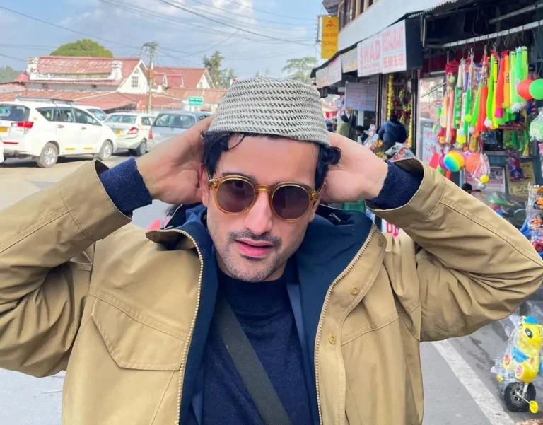 Anant Joshi Biography, Age, Family, Images, Net Worth