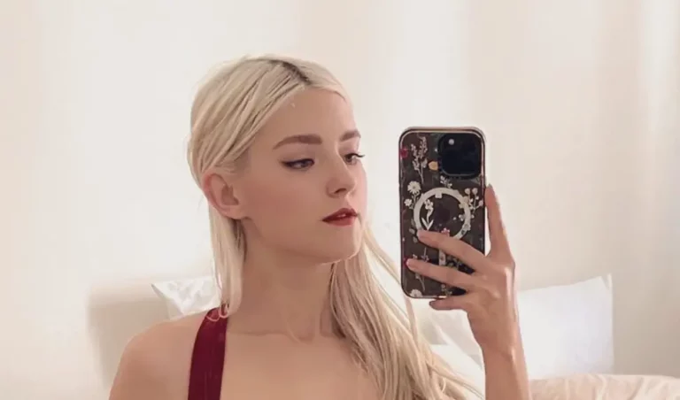 Eva Elfie Biography, Age, Images, Height, Figure, Net Worth