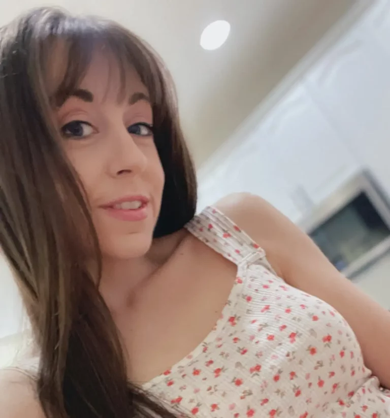 Jenna Noelle Biography, Age, Images, Height, Figure, Net Worth