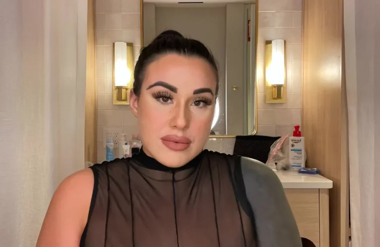 Mythiccal (Plus Size Model) Biography, Age, Height, Net Worth