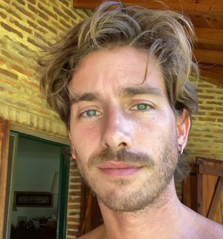 Victorio D’alessandro Biography, Age, Height, Figure, Net Worth