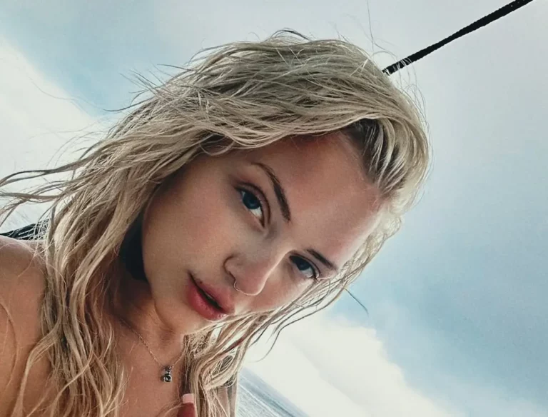 Alex Grey Biography, Age, Images, Height, Net Worth