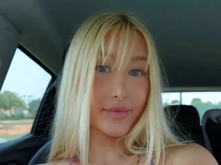 Amanda Toy Biography, Age, Family, Images, Net Worth