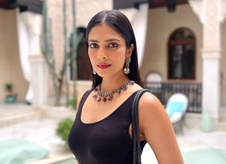 Malavika Mohanan Biography, Age, Family, Images, Net Worth