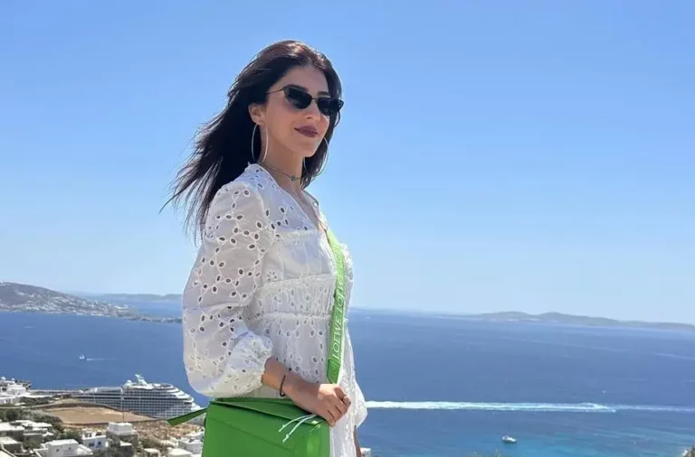 Mehreen Pirzada Biography, Age, Height, Figure, Net Worth