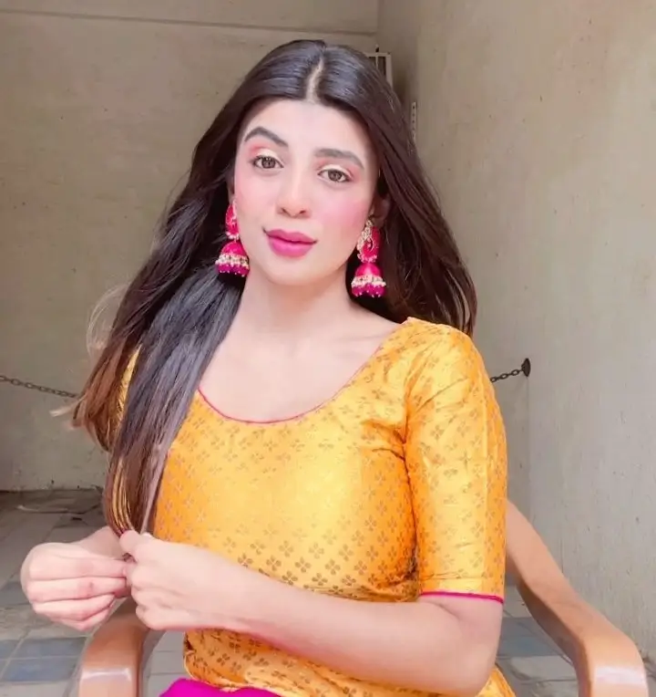 Payal Dangodra (TikToker) Biography, Age, Family, Figure, Net Worth