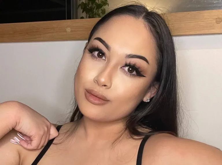 Anyastja ASMR Biography, Age, Height, Figure, Net Worth