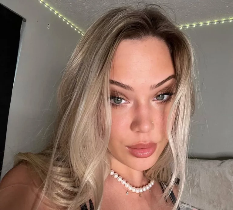 Avery Cristy Biography, Age, Images, Height, Figure, Net Worth