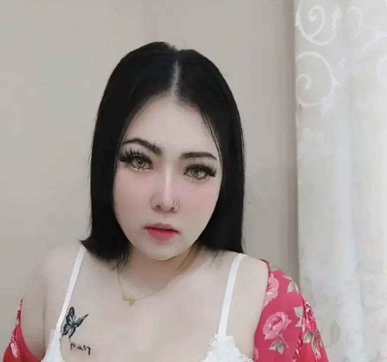 Kanom Pung Biography, Age, Height, Figure, Net Worth