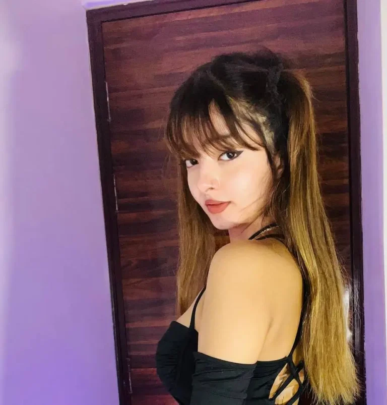 Ananya Dogra Biography, Age, Height, Figure, Net Worth