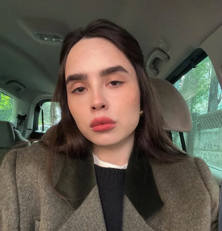 Anna Ralphs Biography, Age, Height, Figure, Net Worth