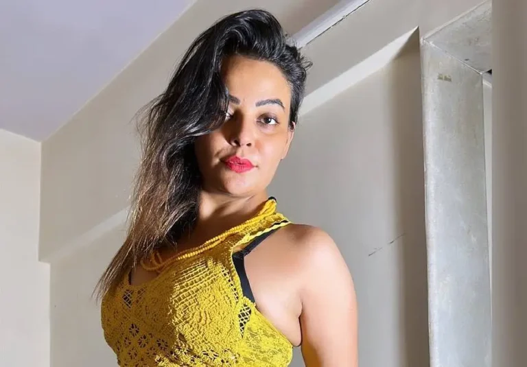 Simran Bagga Biography, Age, Height, Figure, Net Worth