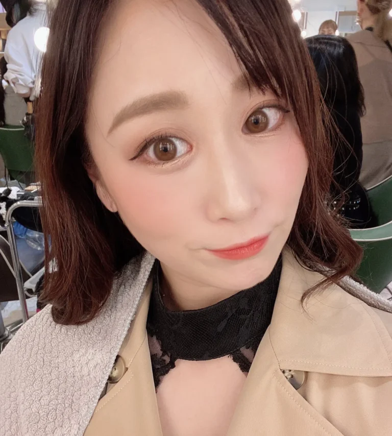 Yu Kawakami (川上ゆう) Biography, Age, Height, Figure, Net Worth