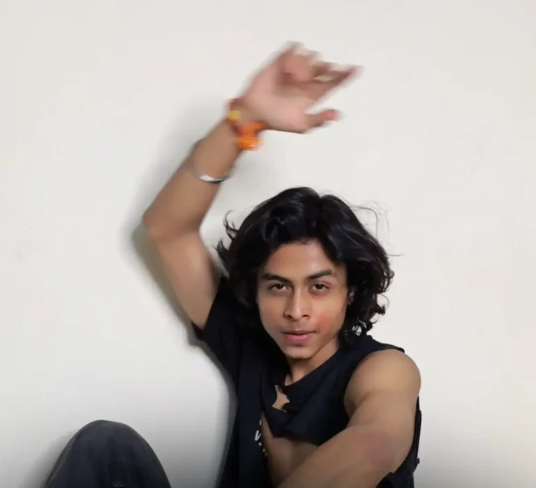 Lokesh_014 (lilrobotboy) Biography, Age, Height, Figure, Net Worth