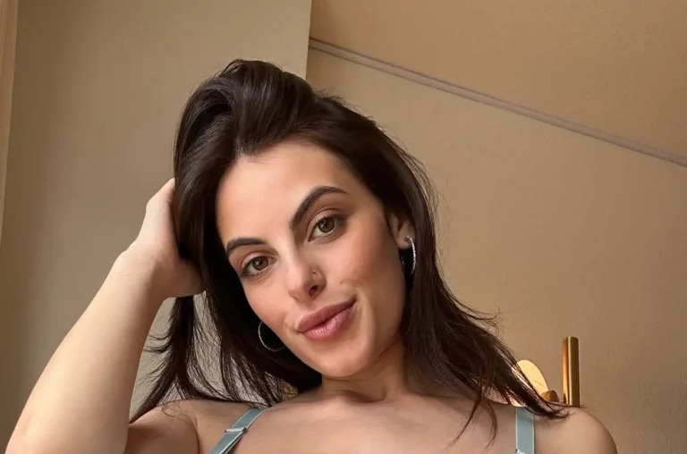 Alexa Pearl Biography, Age, Family, Images, Net Worth