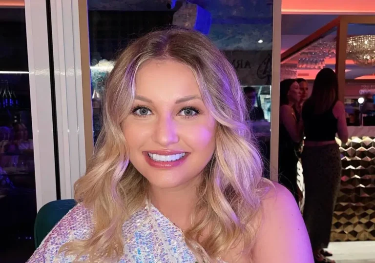 Amy Hart (Love Island) Biography, Age, Height, Figure, Net Worth