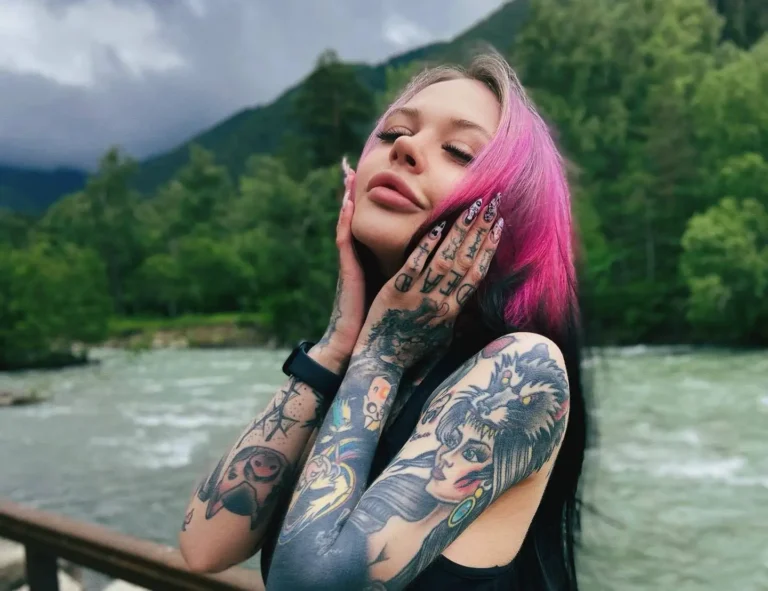 Anna Batman Biography, Age, Height, Figure, Net Worth