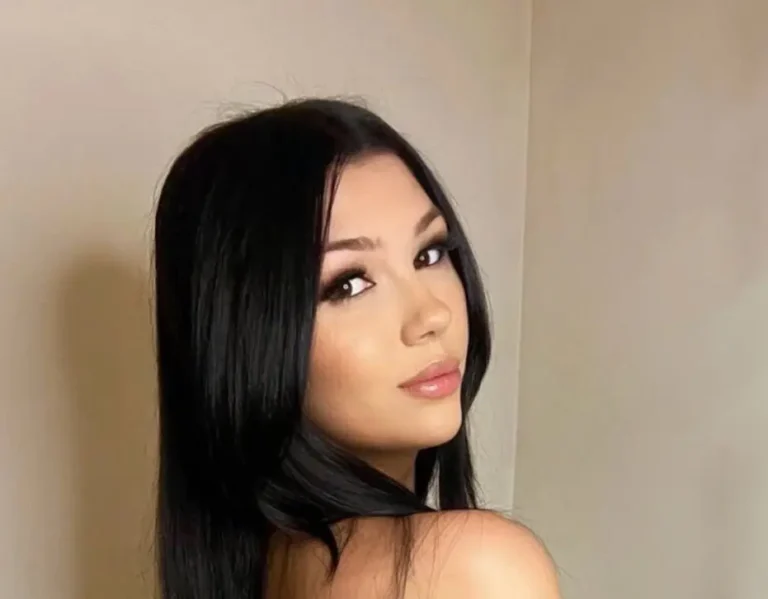 Aria Taylor Biography, Age, Images, Height, Figure, Net Worth