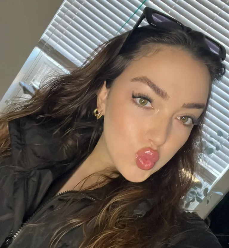 Cassie Lenoir Biography, Age, Height, Figure, Net Worth