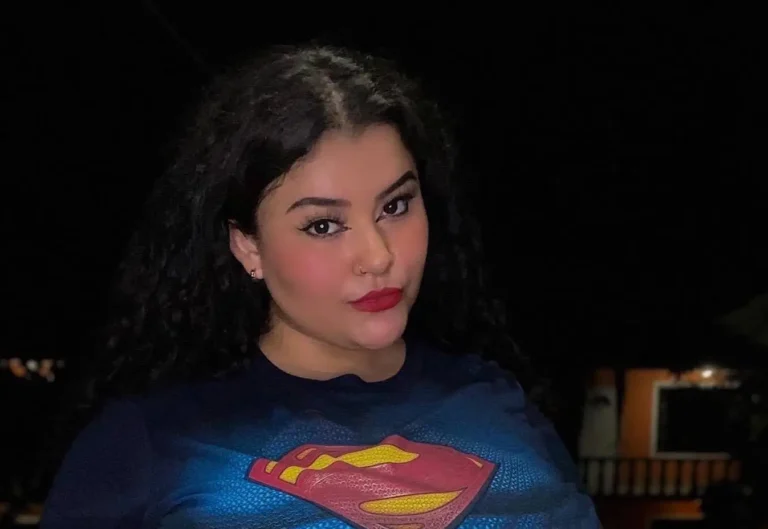 China Pocket Biography, Age, Height, Figure, Net Worth