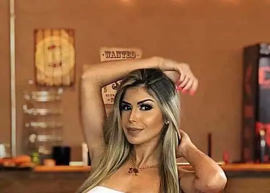 Dily Nicoluche Biography, Age, Height, Figure, Net Worth