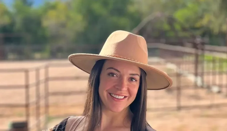 Elizabeth Skylar Biography, Age, Height, Figure, Net Worth