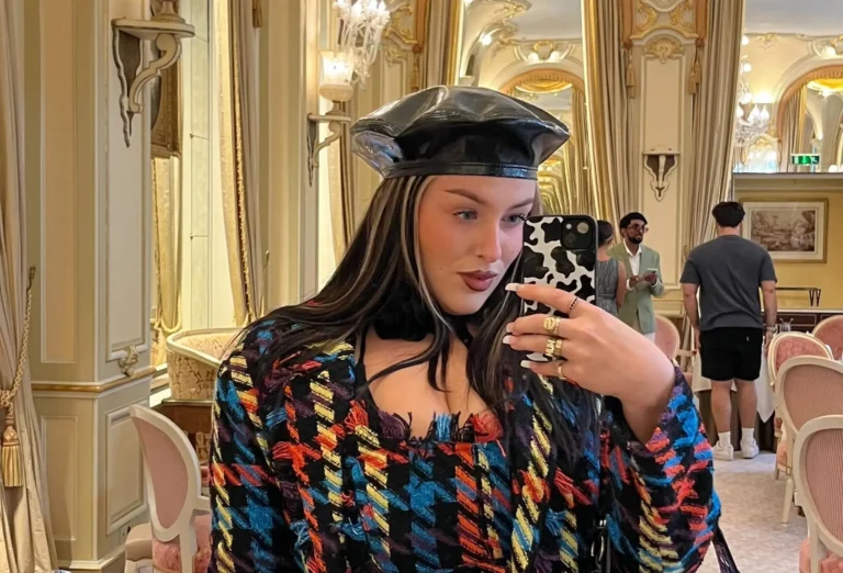 Holly Marston Biography, Age, Family, Images, Net Worth