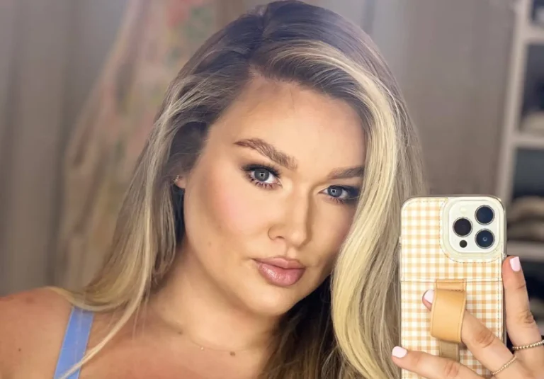 Hunter McGrady Biography, Age, Height, Figure, Net Worth