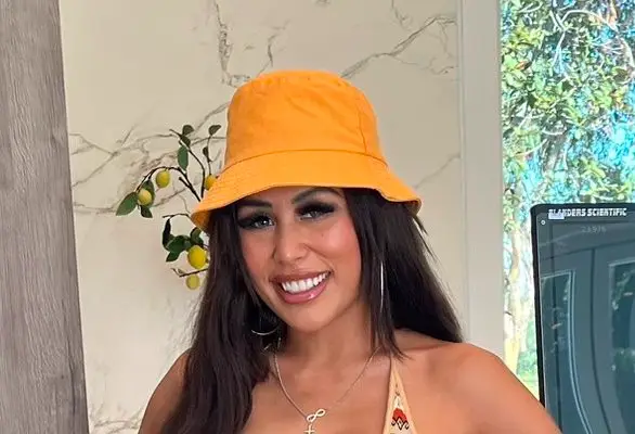 Jena Larose Biography, Age, Height, Figure, Net Worth