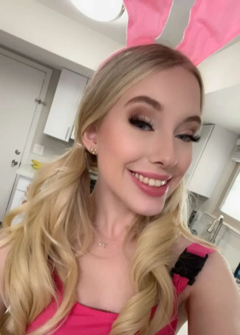 Kallie Taylor Biography, Age, Height, Figure, Net Worth