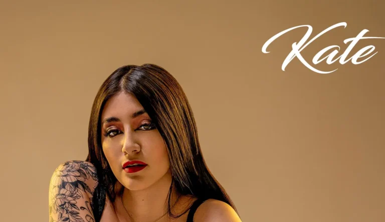 Kate Stone Biography, Age, Height, Figure, Net Worth