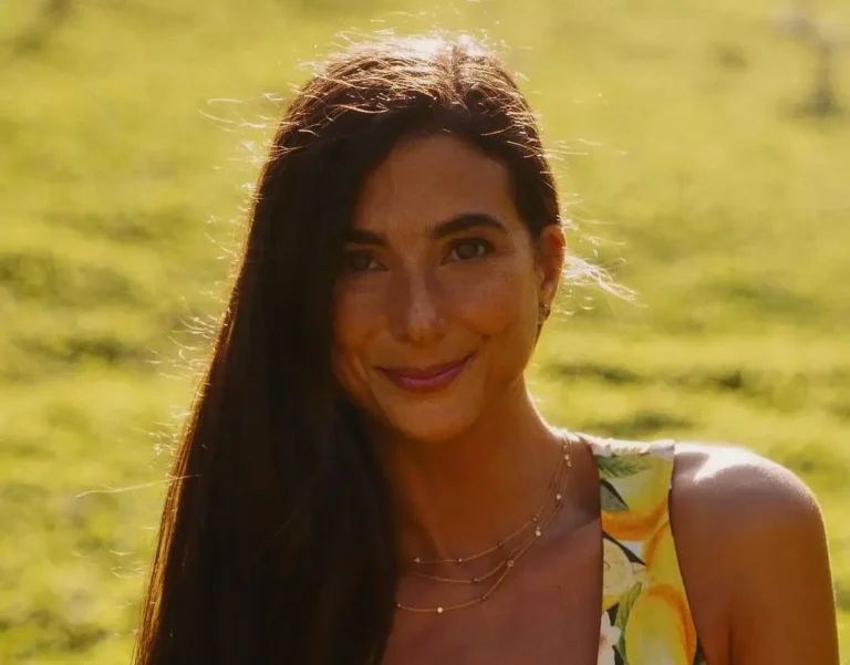 Kristina Carrillo-Bucaram (fullyrawkristina) Biography, Age, Height, Figure, Net Worth