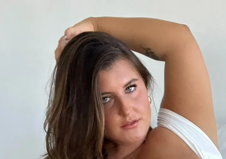 Leila Lewis Biography, Age, Height, Figure, Net Worth