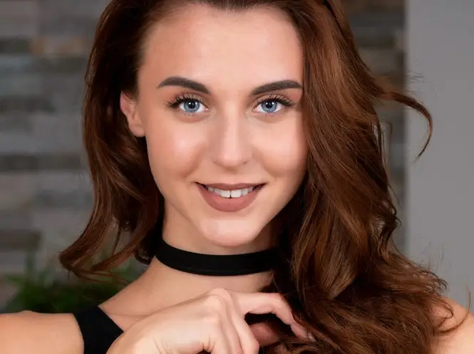 Liana Luck Biography, Age, Height, Figure, Net Worth