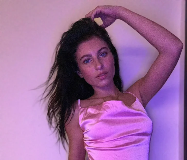 Lilly Bella Biography, Age, Height, Figure, Net Worth