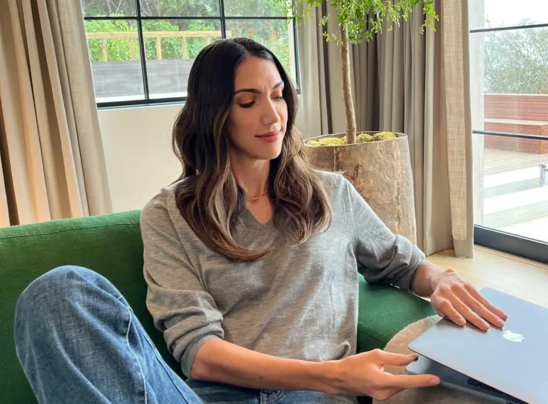 Michaeline DeJoria Biography, Age, Height, Family, Net Worth