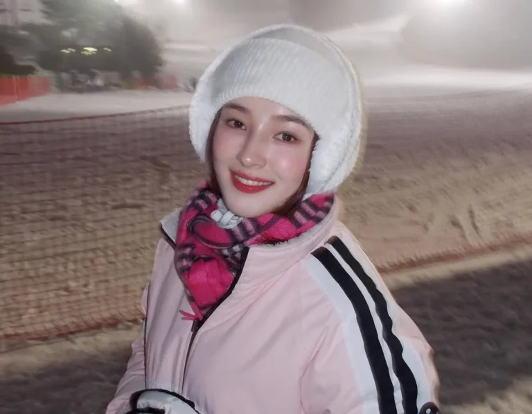 Nancy (Momoland) Biography, Age, Height, Figure, Net Worth