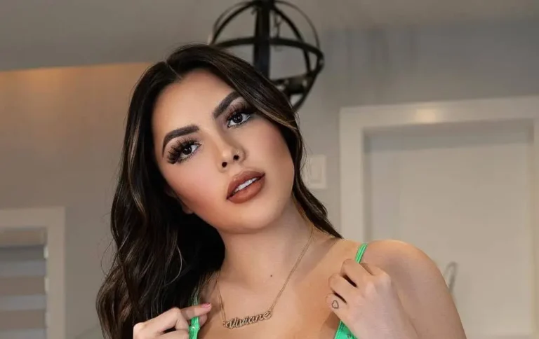 Viviané Lomelin (vivilomelin) Biography, Age, Height, Figure, Net Worth