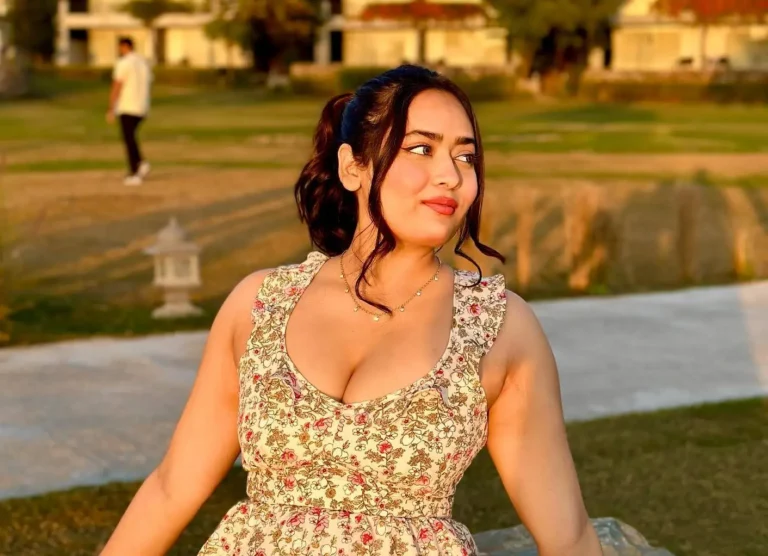 Divya Panchal Biography, Age, Height, Figure, Net Worth